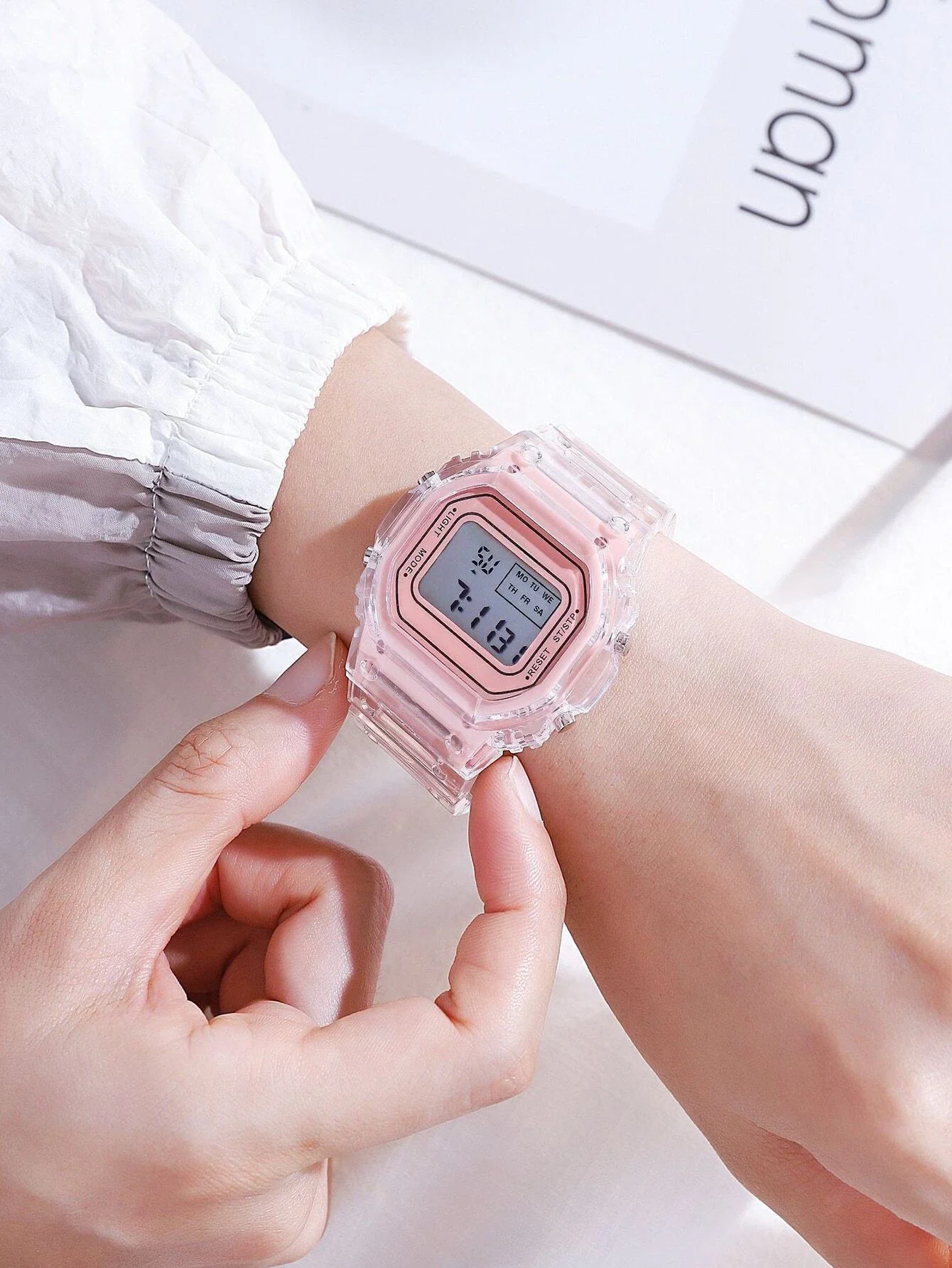 

Kids Rubber Strap Luminous Electronic Watch