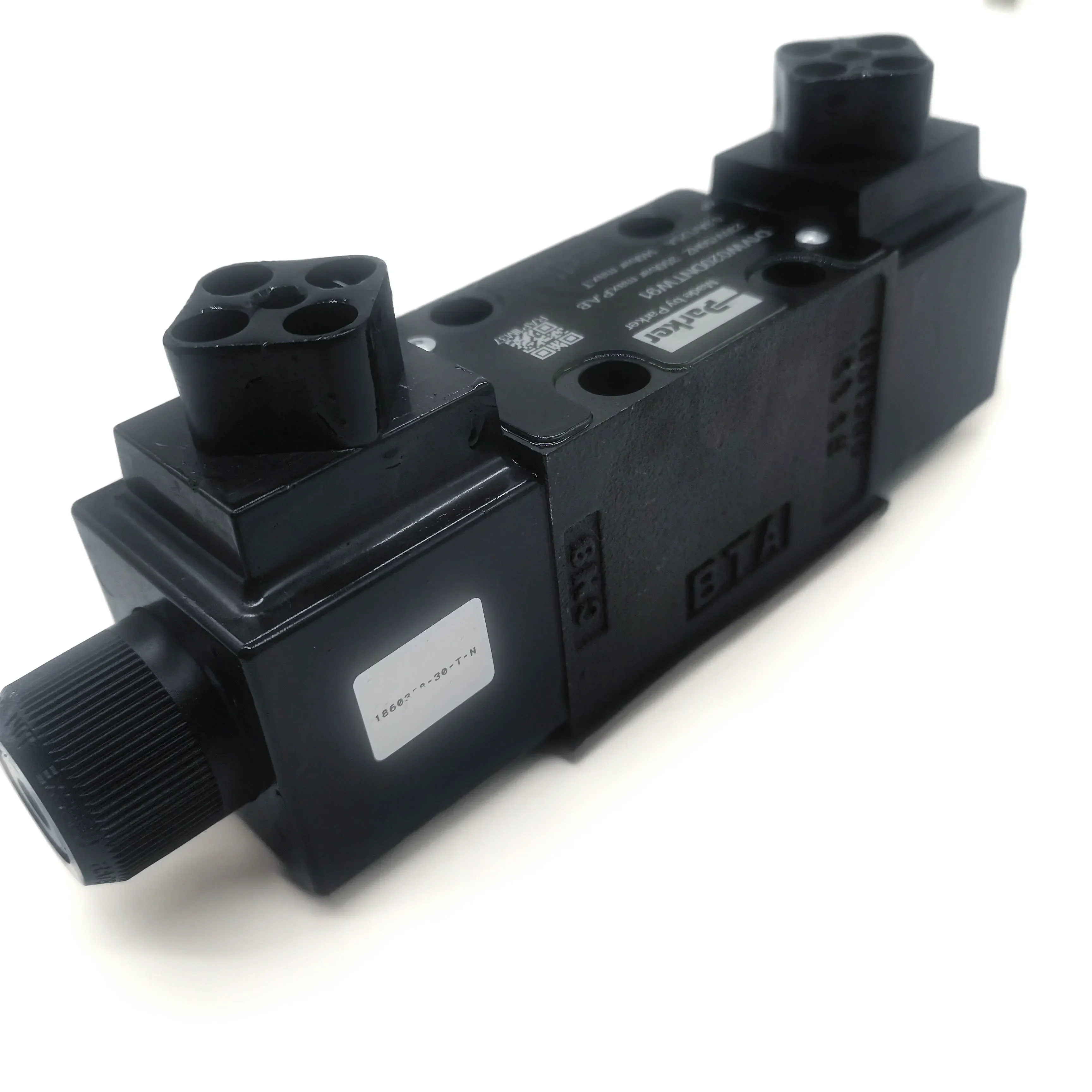 Серия Parker D1VW NG06 размер 220 В направляющие клапаны с электромагнитным управлением