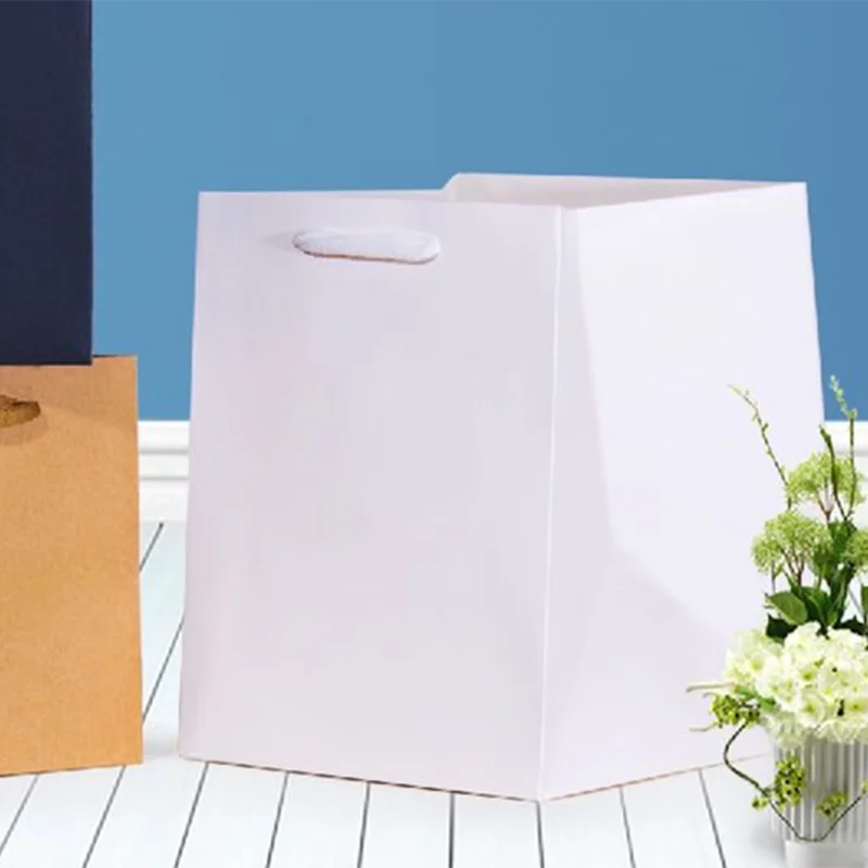 

30 Pcs Custom Logo Gift Paper Packing Bag 16*16
