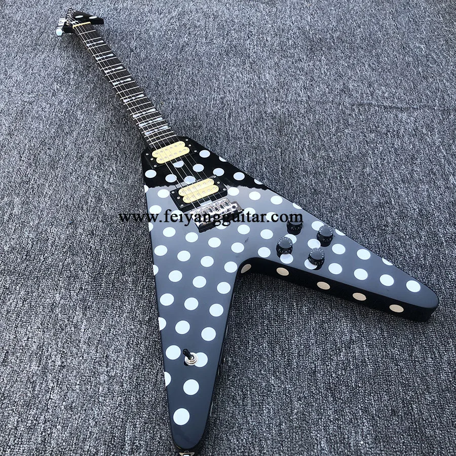 

Factory direct 6-string electric guitar special-shaped electric guitar, big fork, black and white dots, yellow pickup, special p