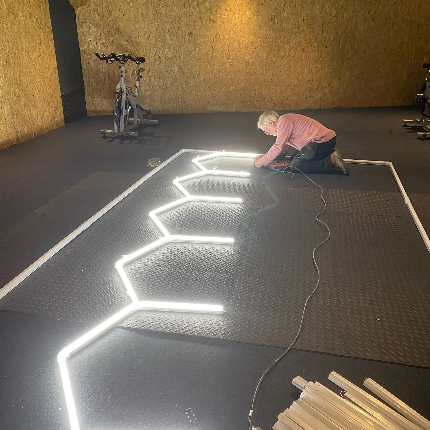 Шестиугольный светодиодный светильник GE8001 для домашнего гаража и коммерческих