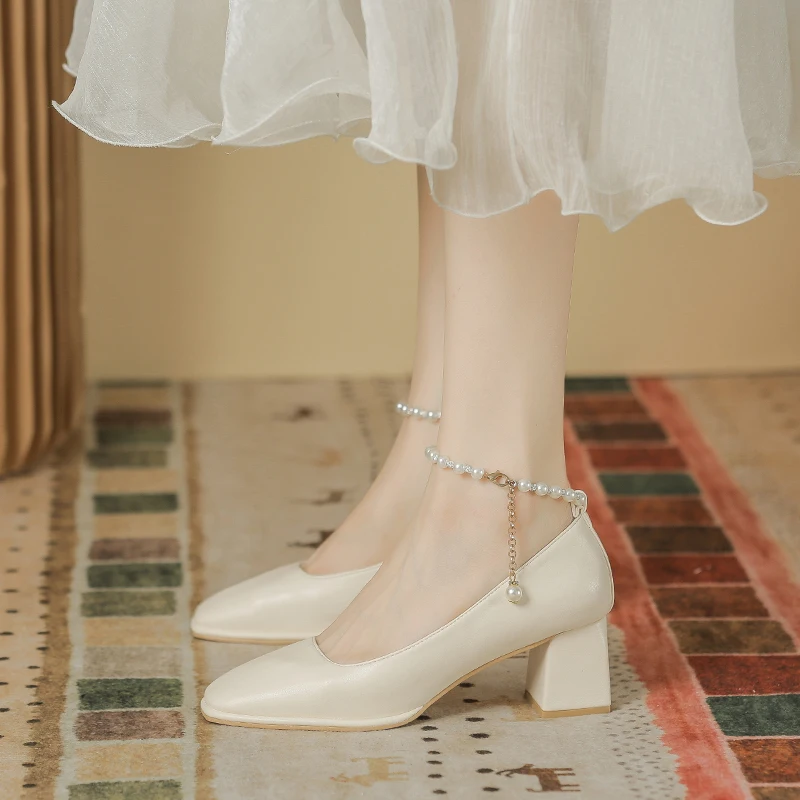 

Туфли-лодочки женские на квадратном каблуке, в стиле ретро