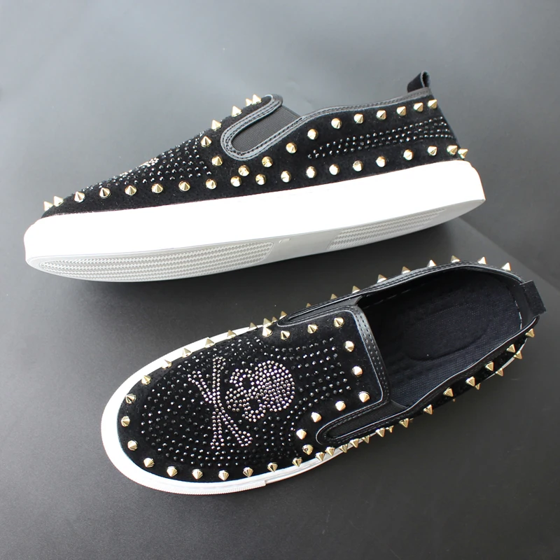 

Men Cool Rivet Casual Shoes for Man Fashion Rhinestones Skulls Slip-on Flat Shoes Street Cool Leisure Loafers