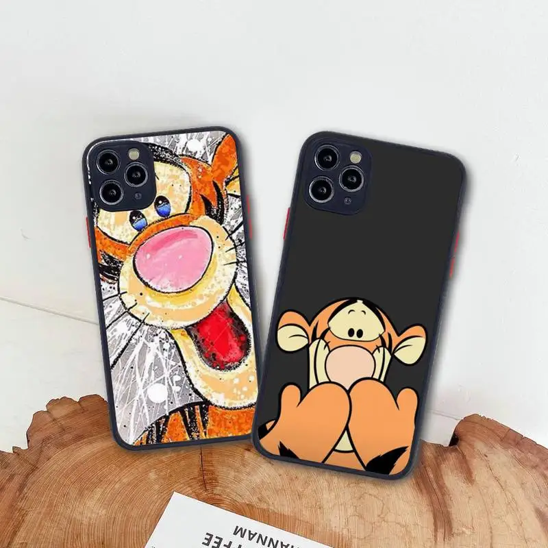 

Cute Cartoon Tigger Phone Case For iphone 13 12 11 Pro Max Mini XS 8 7 Plus X SE 2020 XR Matte Transparent Cover