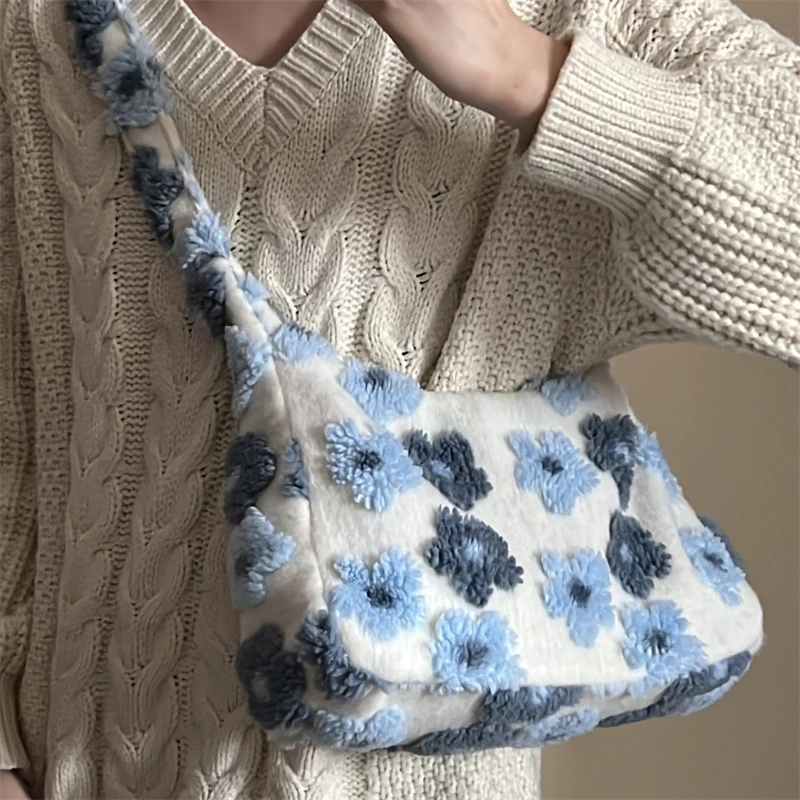 Faux Lamb Wool Crossbody Bags for Women Soft Plush Flowers Ladies Hobos Shoulder Bag Casual Female Large Capacity Tote Handbags
