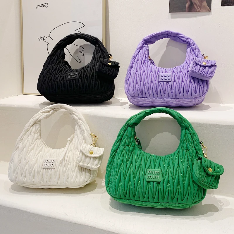 

Fashion Woman's Satchel Bag Pleated Designer Women Bags 2022 Trend Embroidered Thread Crescent Bags For Women Luxury Handbags