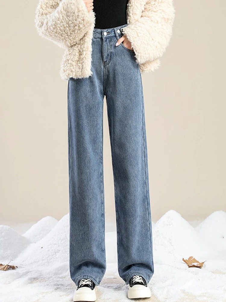 Купить: Повседневные Плюшевые утолщенные джинсы с высокой талией, прямыетеплые широкие брюки, новинка зимы 2022, корейская модная женская одежда поцене 22.99 руб. , со скидкой 30.47 рублей