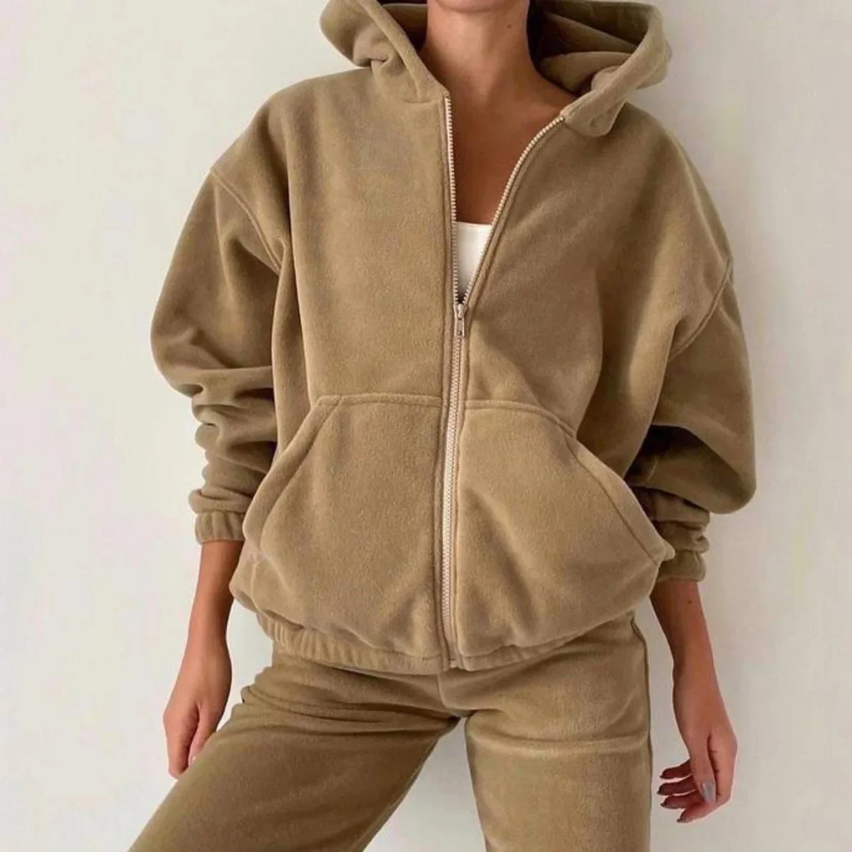 

2023 Autumn Women's Suit Grey Hat Long Sleeves Pockets Zippers Hoodies Long Pants Suits Female Winter Casual Trendy Lady Clothes