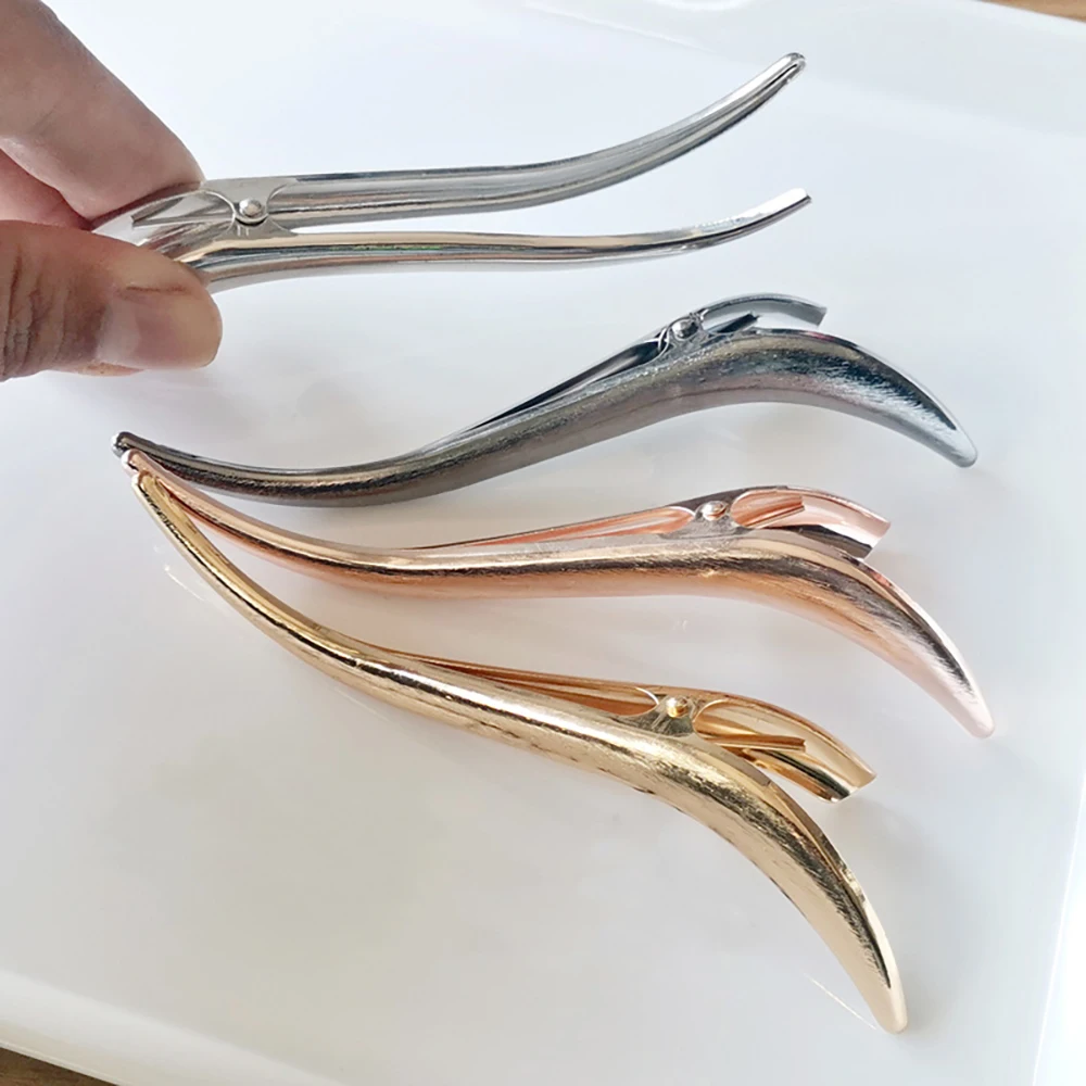 

Fashion Metal Hair Claw S Type Bending Hair Grab Duckbill Clip for Women Chic Hairpin Female Vintage Hair Clips Hair Accessories