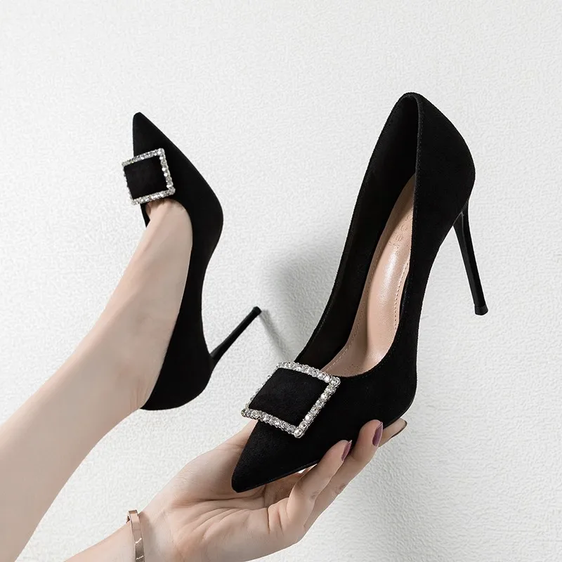 

High Heels Female 2023 New Temperament Design Sense Niche Square Button Rhinestones Pointed Work Shoes Thin Single Shoes Female