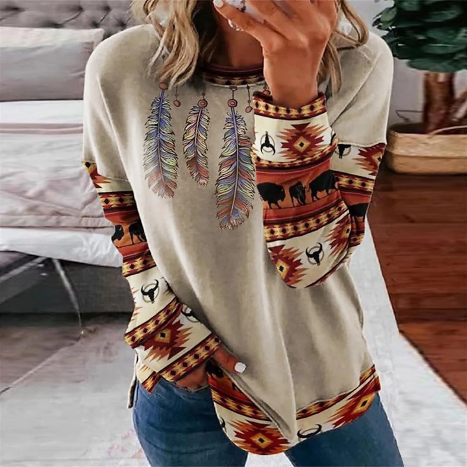 Vintage baskı yuvarlak yaka Sweatshirt kadın bluz hint tüy aztek baskılı uzun kollu kazak sonbahar uzun kollu rahat üst