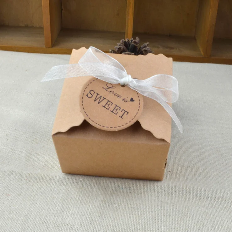

50 шт. креативные коричневые коробки для конфет из крафт-бумаги, вечерние коробки для шоколада с льняной веревкой/тюлевые ленты и бирки