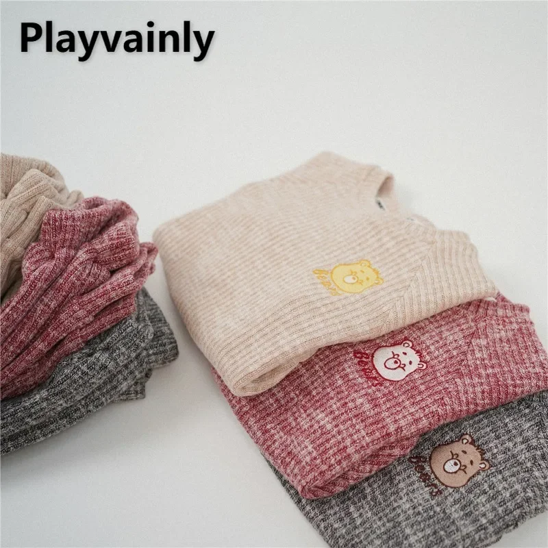 

Детский трикотажный комплект из пуловера с круглым вырезом и эластичной талией