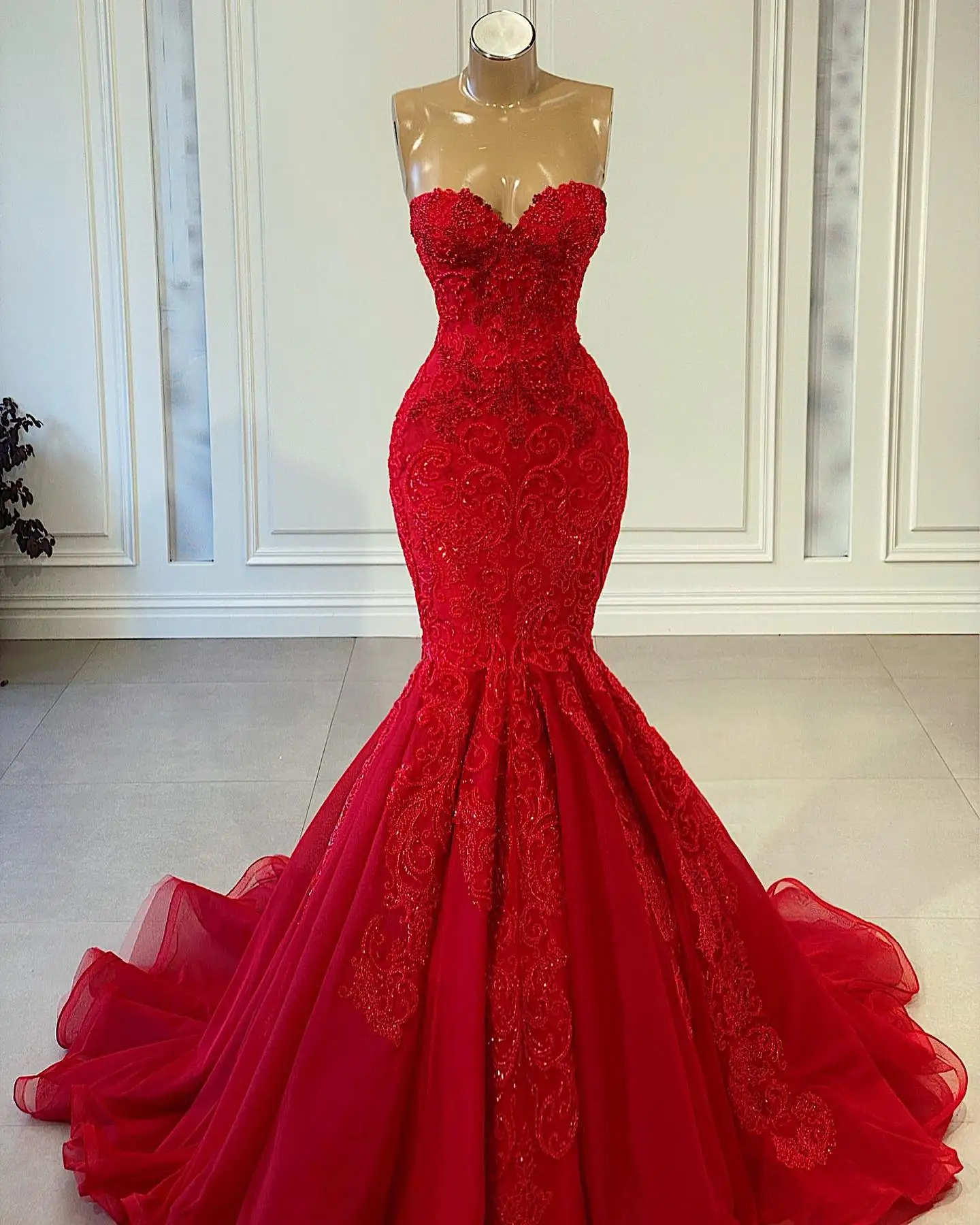 

Red Elegant Sweetheart Sleeveless Mermaid Prom Dress Sparkly Sequined Appliques Sweep Train Evening Gowns Custom Robes De Soirée