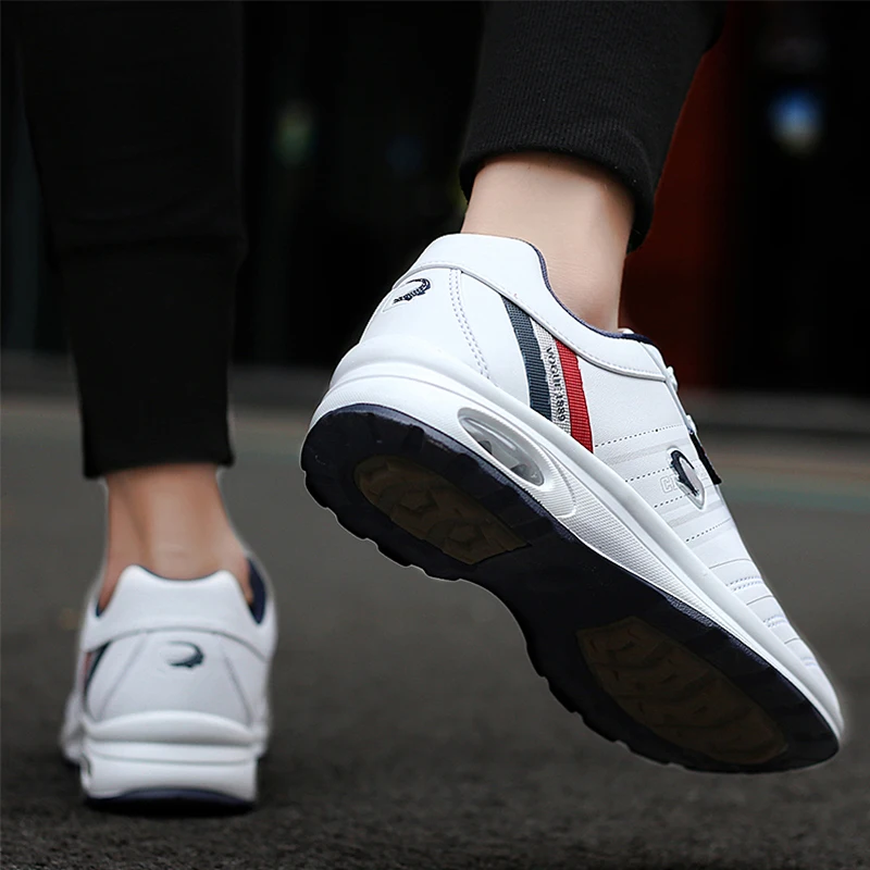 SENAGE New Classic Style Hight Quality Golf Shoes Comfortable Non-slip Golf Trainers Athletic Sneakers Spikless Golf Sport Shoes