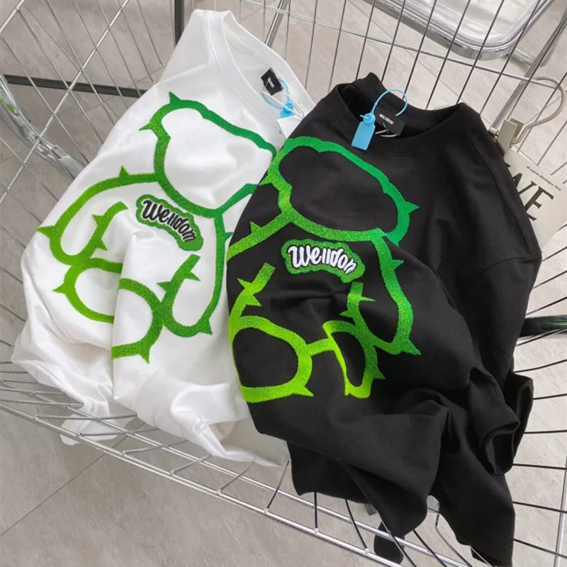 

Welldone T-shirt Toothbrush Embroidered Cartoon Green Bear Pattern Men Women Loose Couple T Shirts