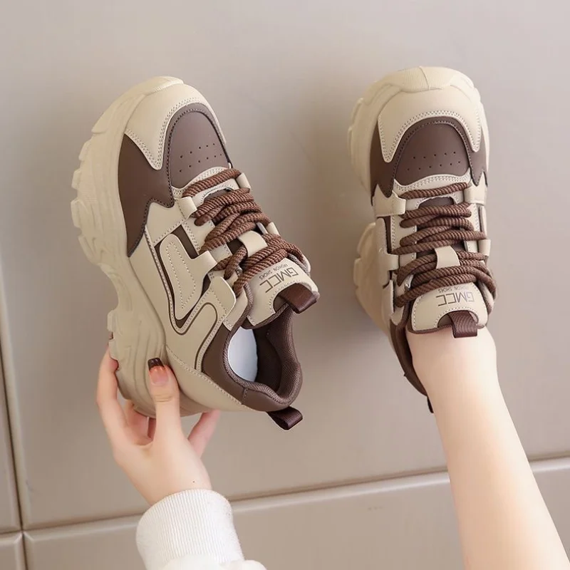 Женские кроссовки на платформе новые модные дизайнерские уличные туфли плоской