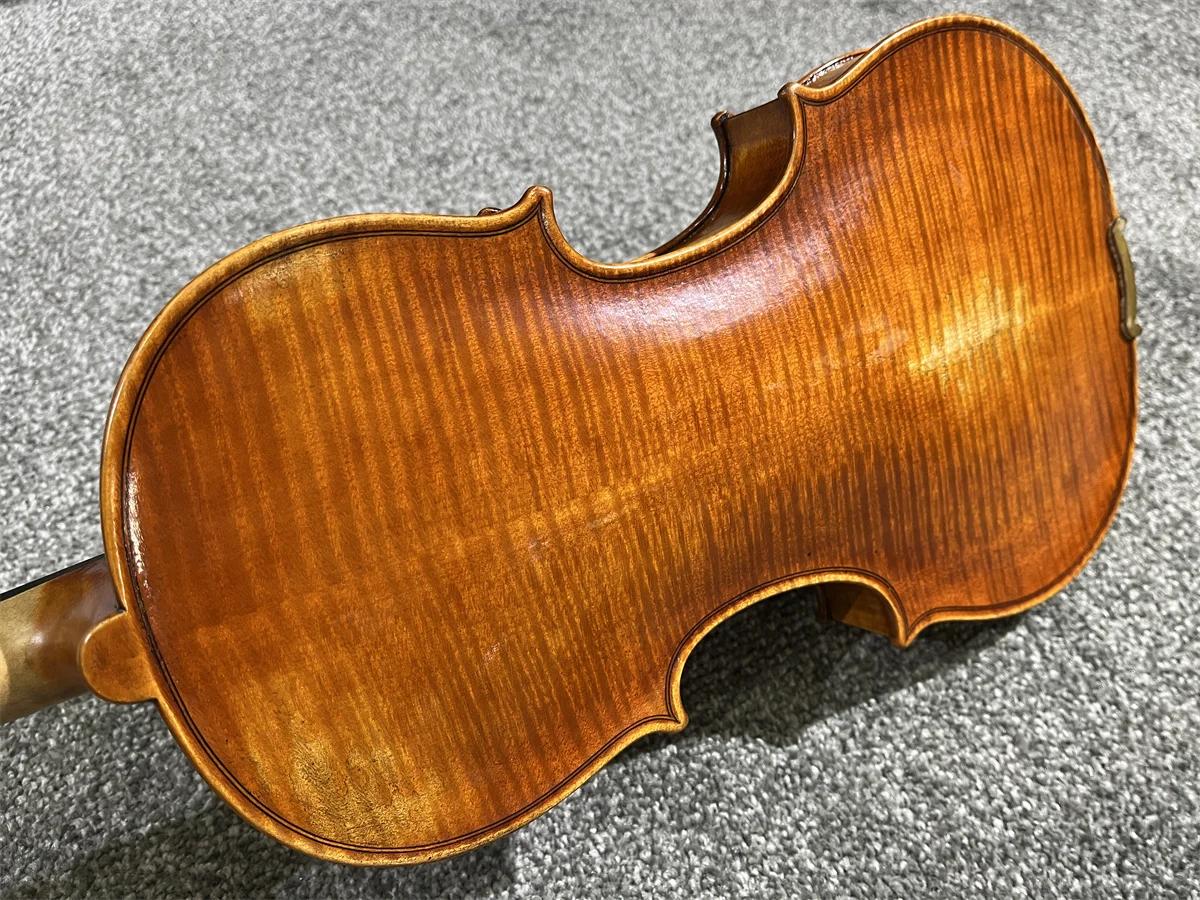

Professional European Wood 15 Years Old 4/4 Violin Cкрипка 4/4 كمان 바이올린 Hand Made Musical Instrument Keman Free violin case 060