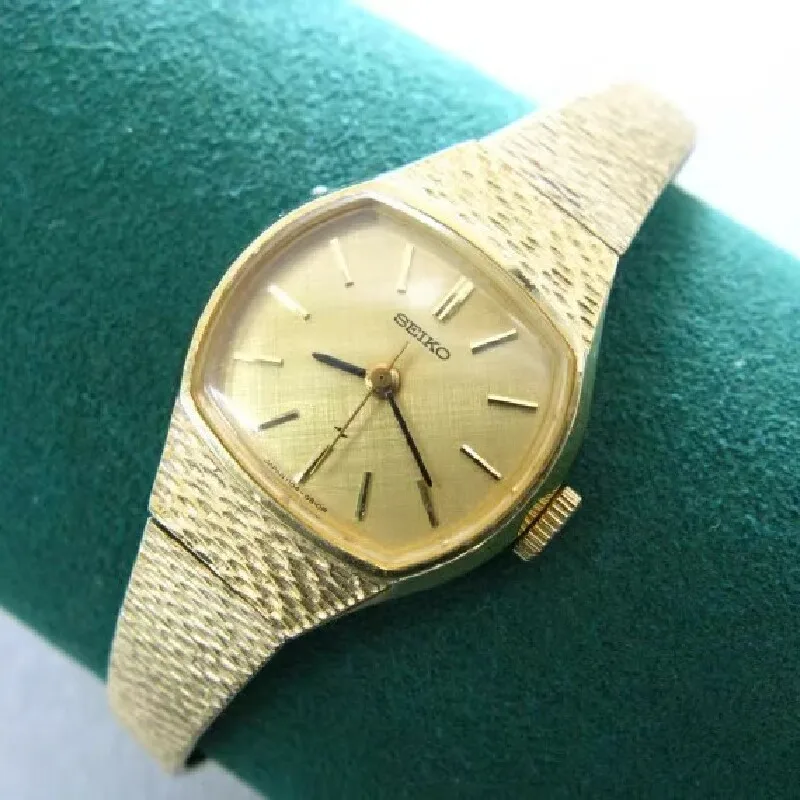

Сетчатые матовые золотые женские часы seiko в винтажном стиле