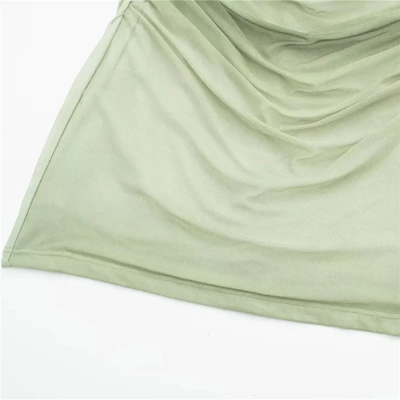 Женское платье с открытой спиной и рюшами без рукавов