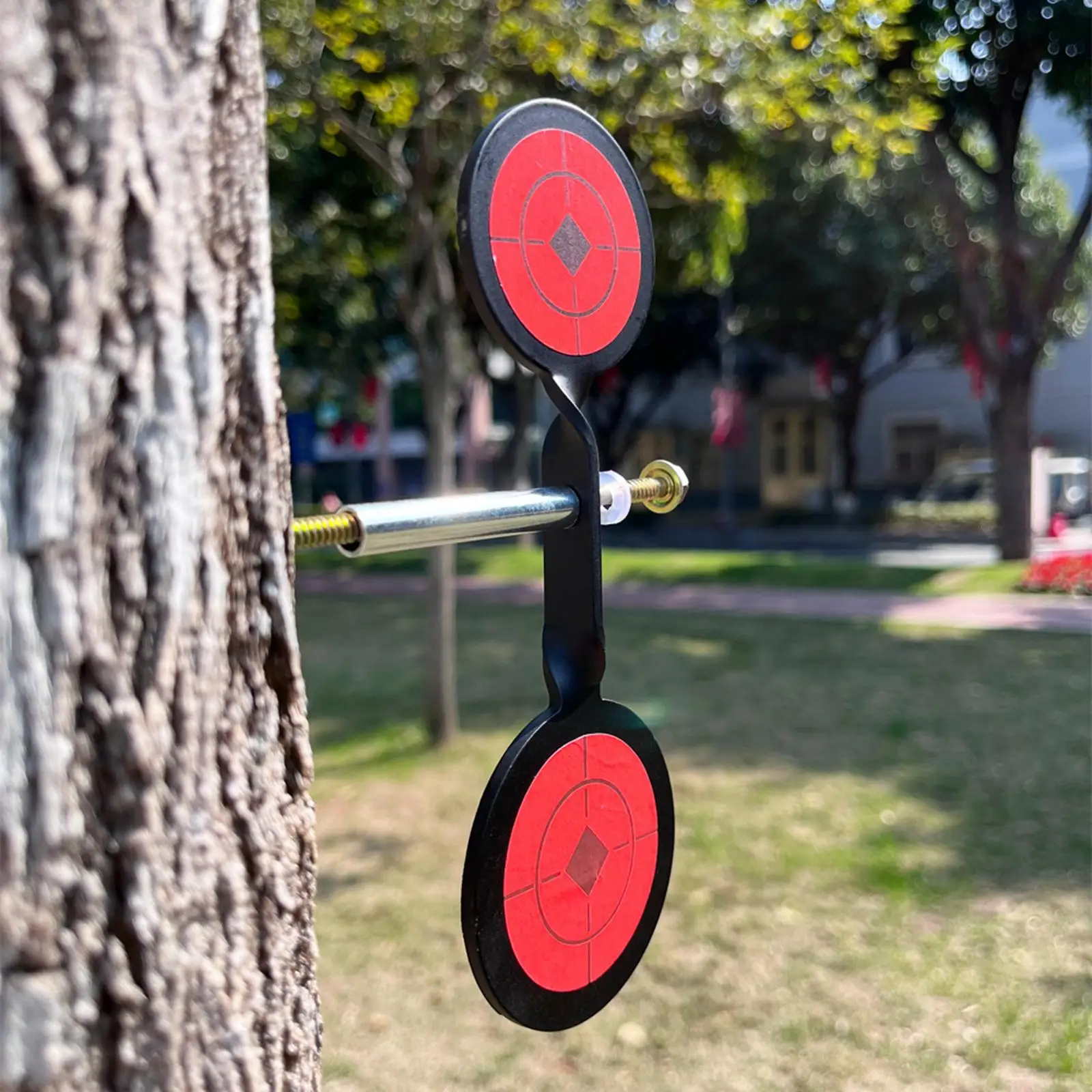 

Portable Resetting Target Auto Resetting Spinner Tree Mount Hanging 360° Rotation Garden Backyard Shooting Target for Range Tool