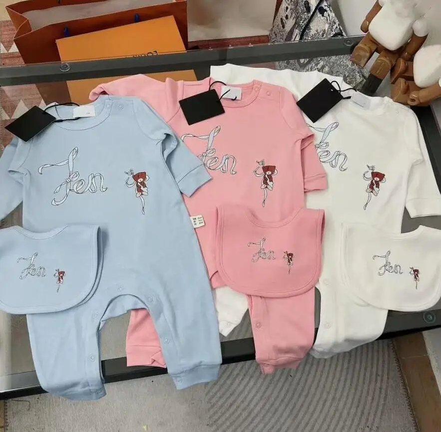 

Retail 2023 New Baby Kids Boutique Soft Cotton Cartoon Romper+Bib 0-2T