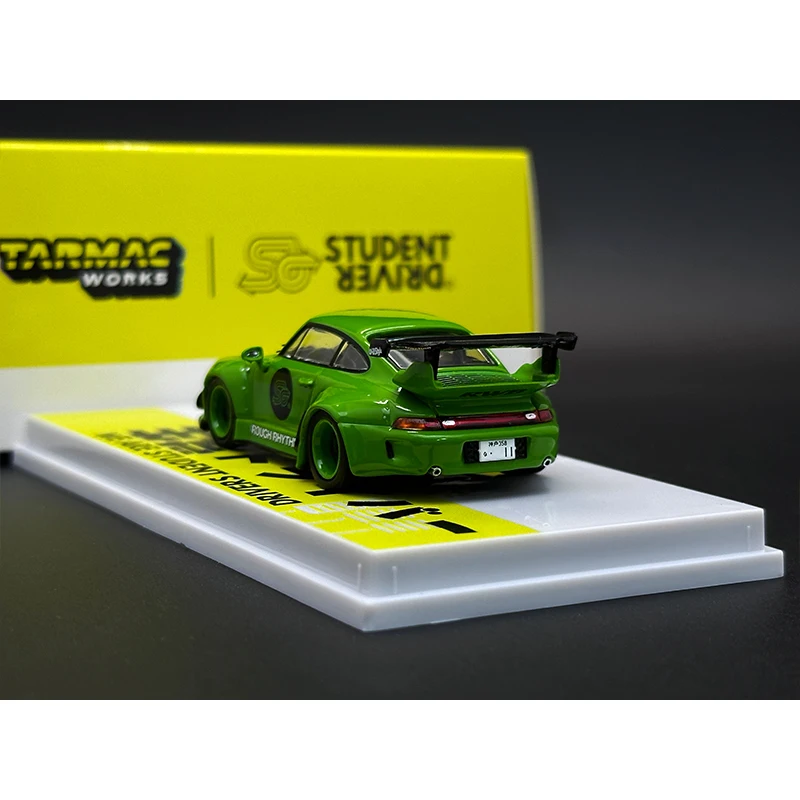 TW в наличии 1:64 RWB 993 школьная модель автомобиля с подлитым под давлением