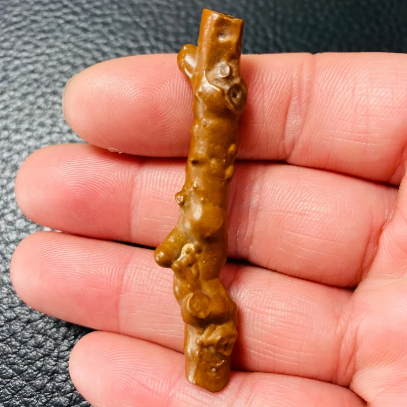 

Желтый минеральный образец Гоби pinhan