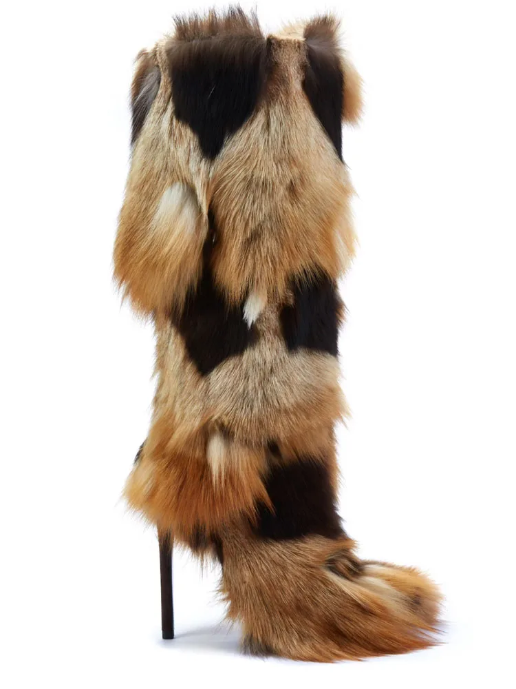 Женские зимние сапоги на каблуке с пушистым мехом цвета в ассортименте