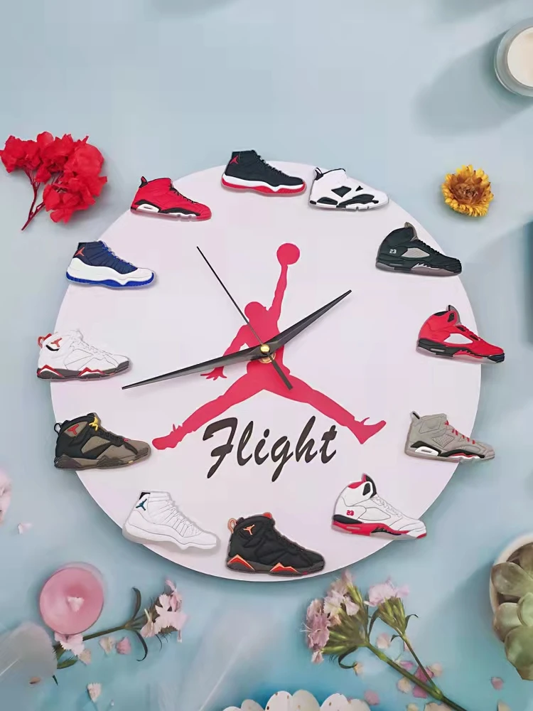 12 inç yaratıcı Sneaker saat uçuş duvar saati 3D üç boyutlu ayakkabı modeli, çeşitli stilleri eşleştirmek için