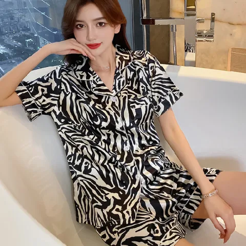 New Silk Pajamas for Women Sweet Leopard Pyjamas Woman's Short Sleeve Shorts Pant Homewear Ladies Pijama Mujer Sleepwear Sets
