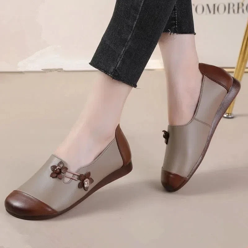 National Style Flower Retror Women Flats Brown Ladies Spring  Autumn Wide Feet Elderly Comfortable Non-slip Soft Sole Flat Shoes