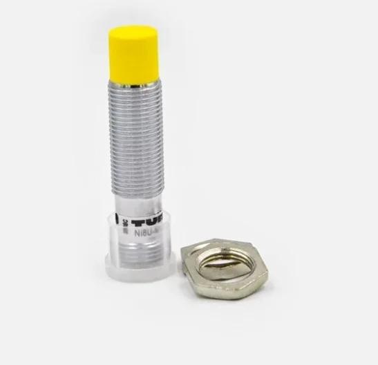 Фото Индуктивный датчик Turck NI4-M12-AP6X (2026 г.): дальность 4 мм, M12, PNP NO, 10-30 В пост. тока, для промышленного применения №5
