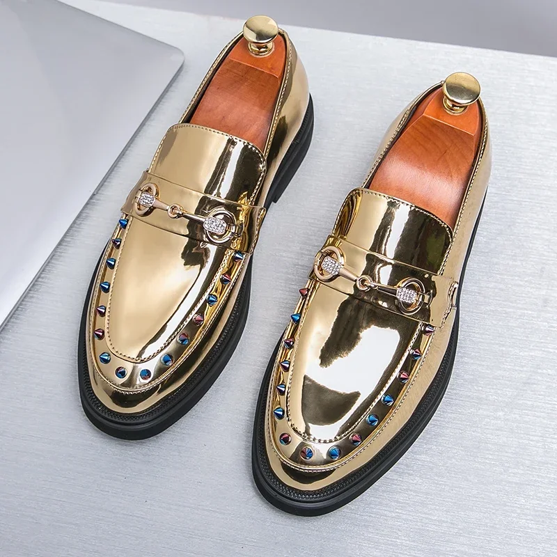 Модные мужские лоферы из искусственной кожи с пряжкой в виде головы удобная