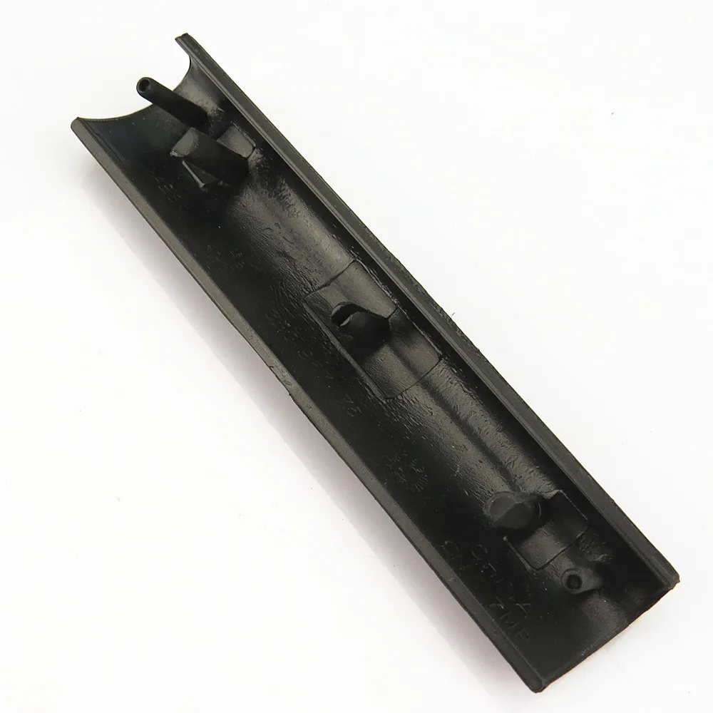 Накладка на дверную ручку VW Bora Golf MK 4 Passat B5 1998-2005 3B0 867 175