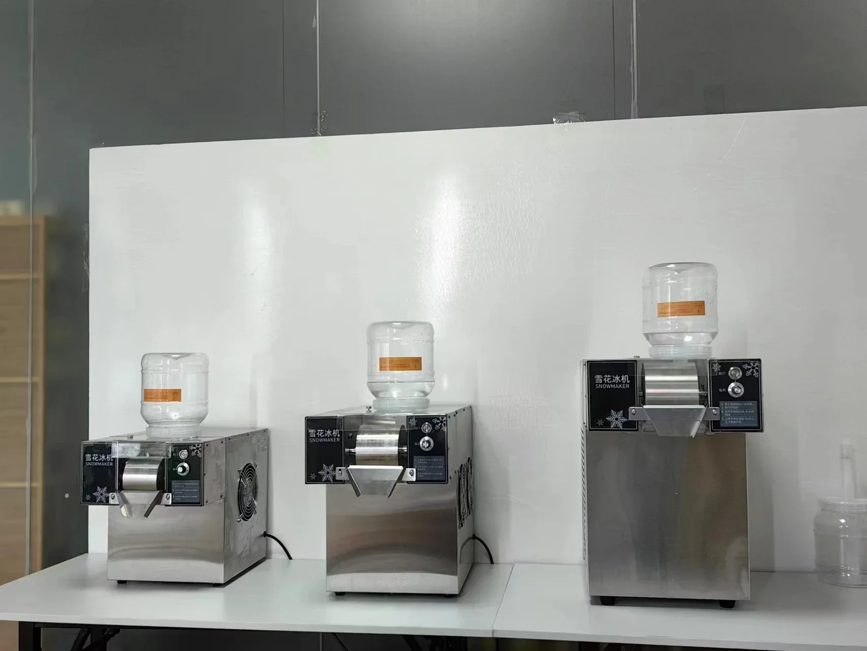 Коммерческая машина для бритья Bingsu изготовления снежинок льда Snow Cone