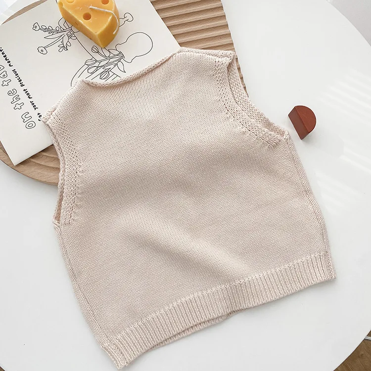 Жилет детский жаккардовый с цветочным принтом и вышивкой |