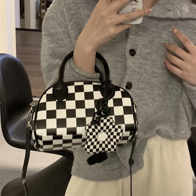 

Black White Plaid Women Shoulder Bags Simple Casual Ladies Messenger Boston Bags PU Leather Female Small Tote Purse Handbags