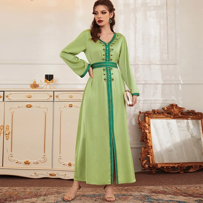 

Muslim Fashion Women's Grass Green V-neck Hand-sewn Diamond Stitching Ribbon Long Dress Prom Dresses Abaya Kaftan Islamic Dress