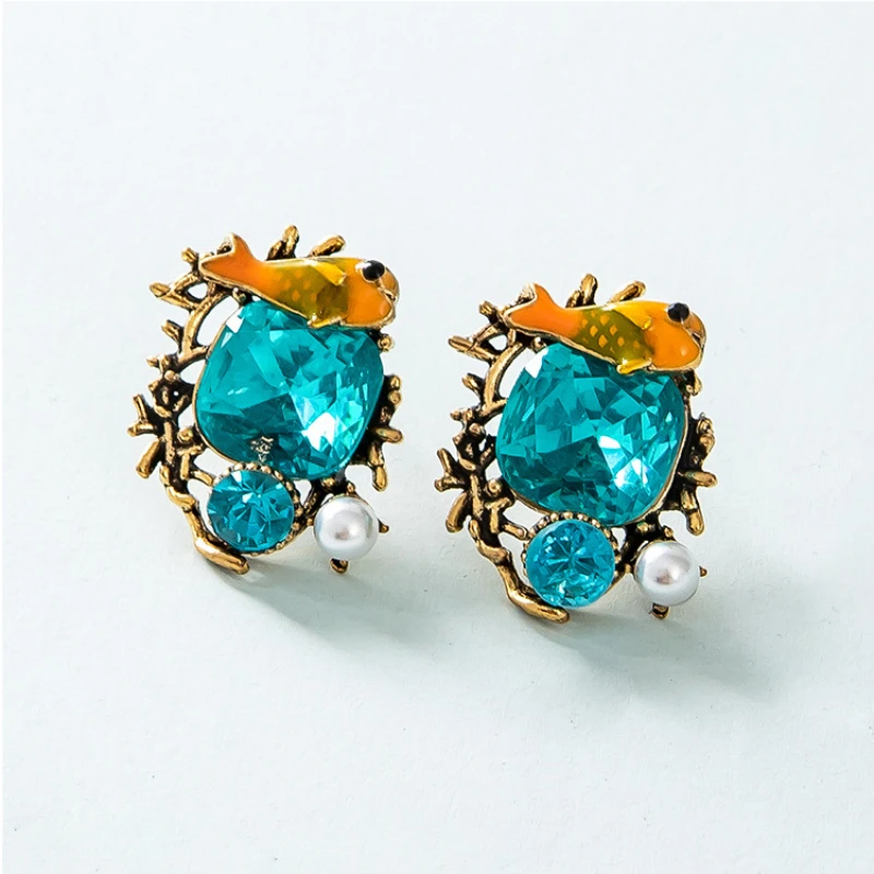 

Exaggerated Vintage Gold Color Enameling Pearl Beads Fish Lake Blue Stud Earrings for Women Girls Big Ear Stud Fashion Jewelry