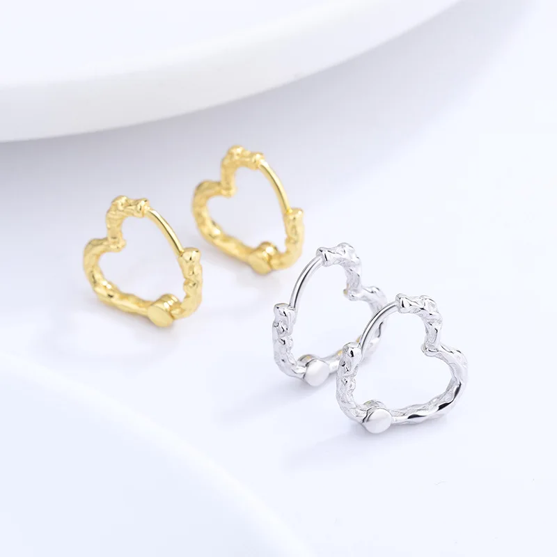 

New S925 Sterling Silver Irregular Love Earrings for Women Light Luxury Earrings with Fashion Versatile Heart shaped Earrings