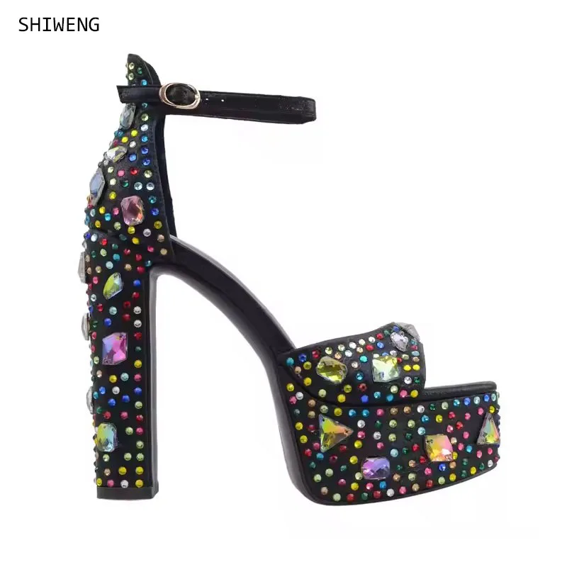 Сандалии женские на платформе роскошные босоножки с вышивкой кристаллами