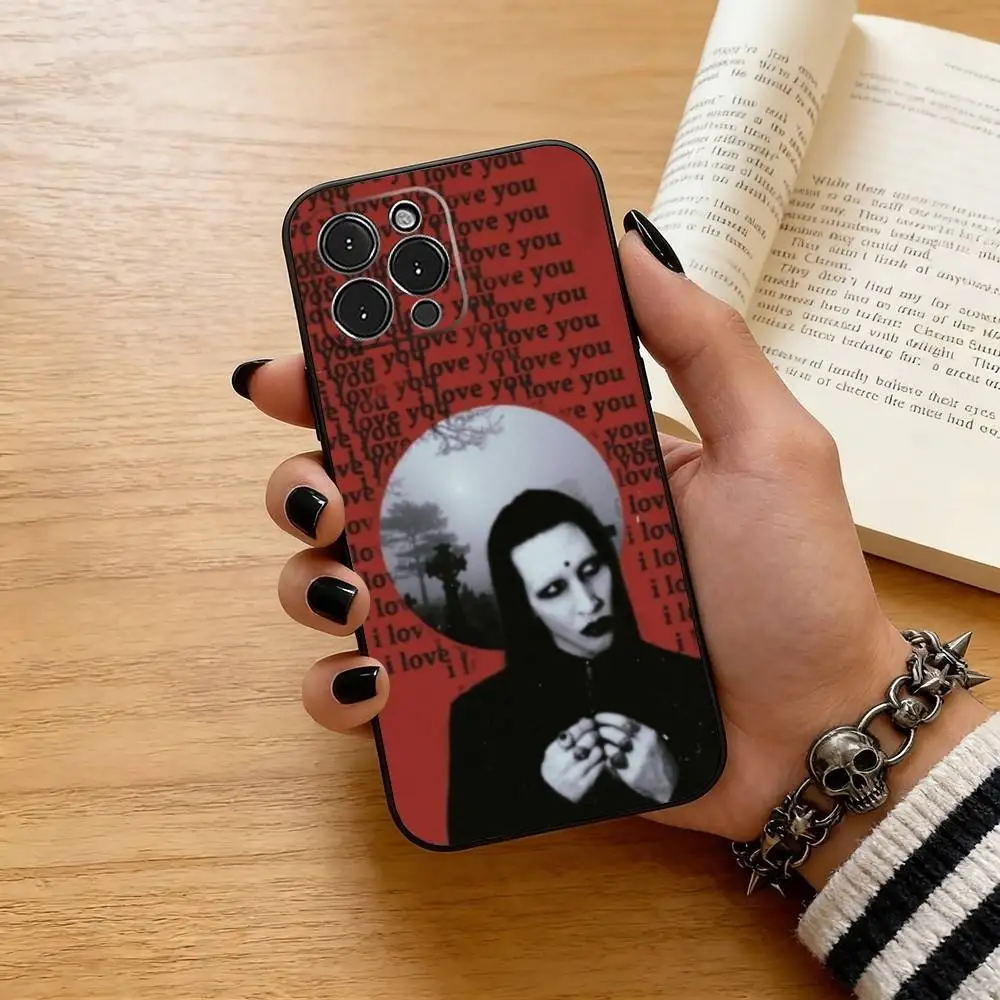 Фото Чехол для телефона M-Marilyn M-Manson для iPhone 17, 16, 15, 14, 13, 12, 11 Plus, Pro Max и других моделей, мягкий черный чехол №3