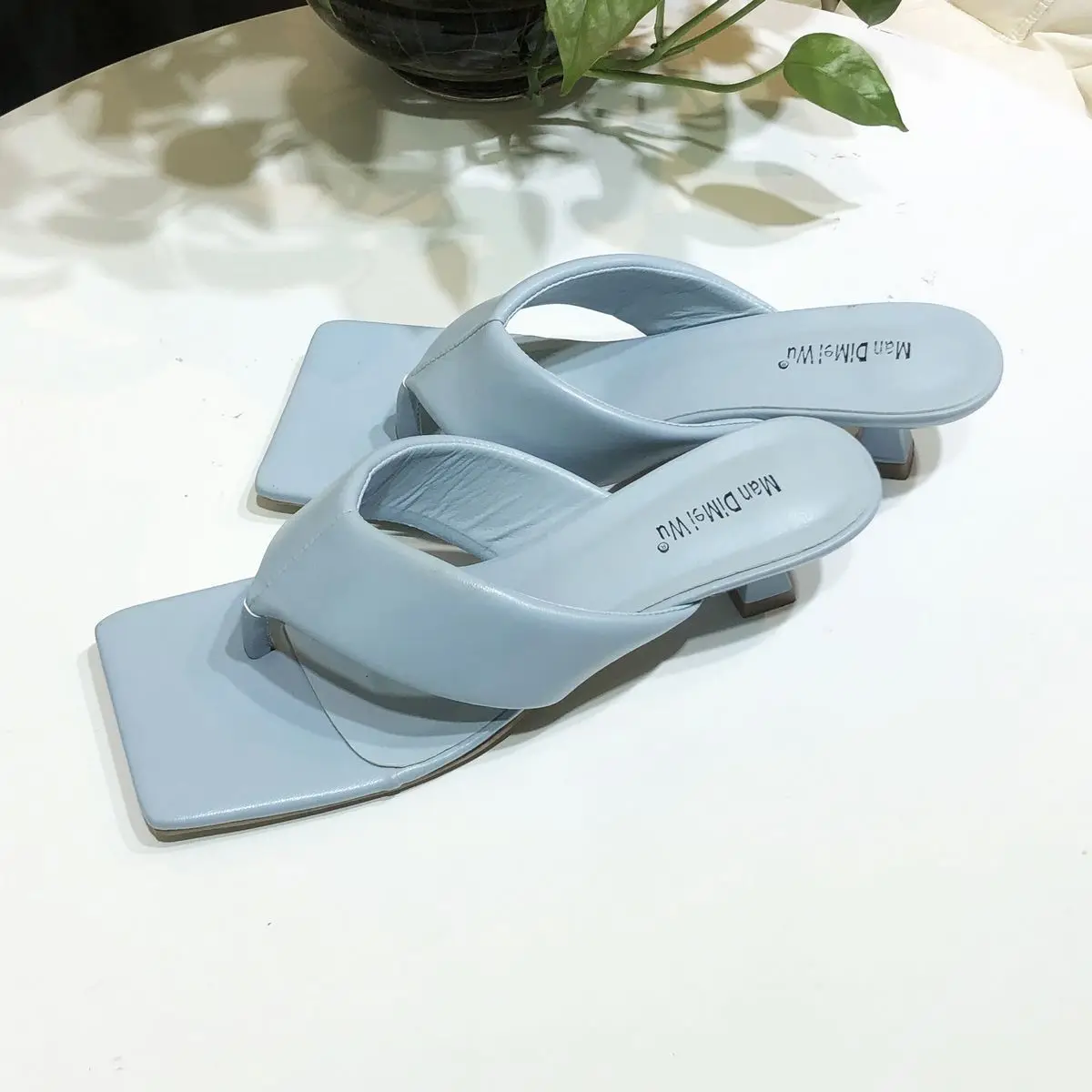 

Spring Summer New British Style Women's Sandals Fashion Outdoor Female Flip-flops Square Toe Sandy Beach Casual Ladies Slippers