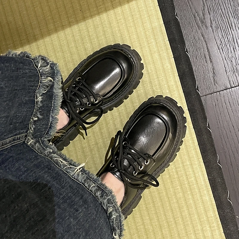 Туфли на толстой подошве увеличивающие рост осень 2023