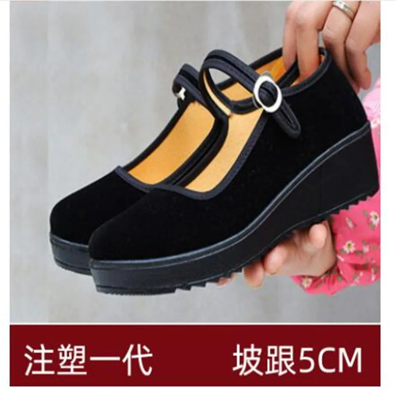 Женские туфли-лодочки из флока на танкетке черные повседневные туфли без