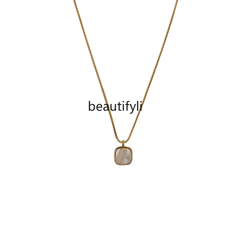 

yj Niche Square Shell Necklace 2022 New Women's Design Sense Advanced Simple Temperament Clavicle Chain Accessories