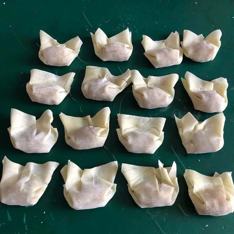 Полуавтоматическая машина для изготовления булочек с начинкой на пару Momo супных