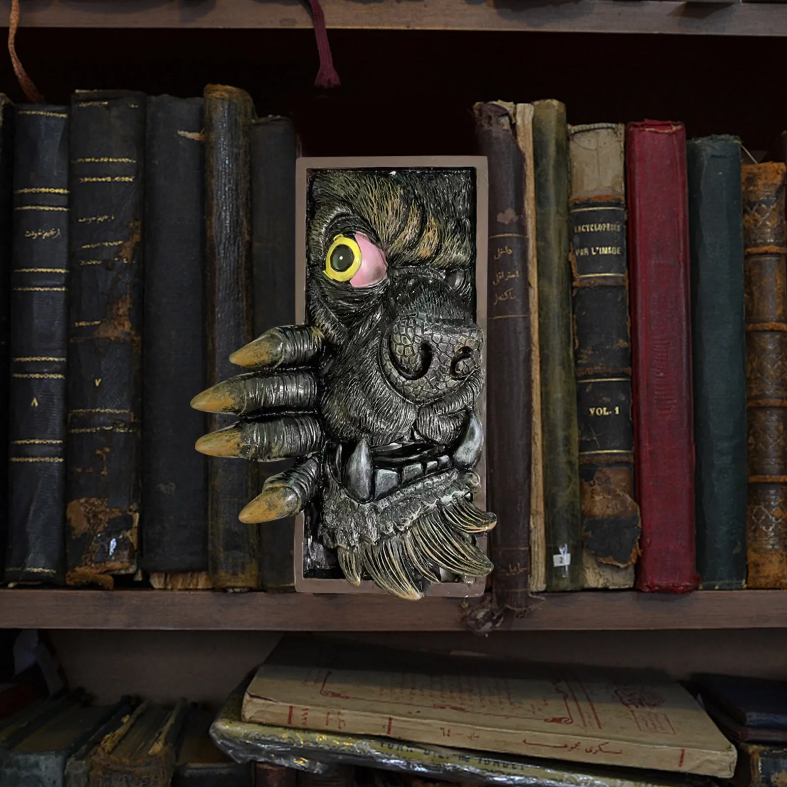 

Peeping On The Bookshelf Personalized Bookends Home Decor