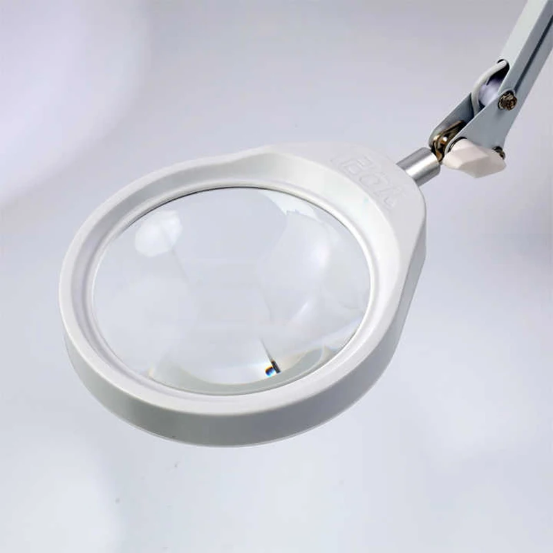 Рисунок 5 - Увеличительное стекло с подсветкой